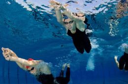 Ohrst�psel Schwimmen